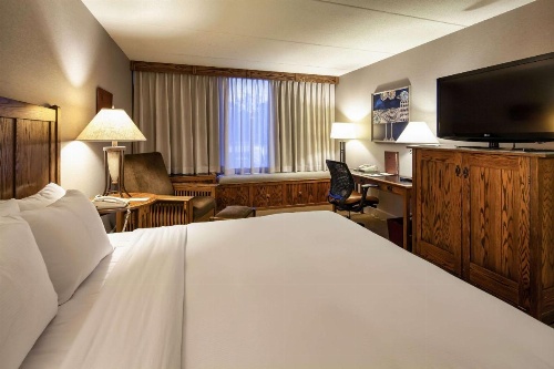 DoubleTree By Hilton Libertyville Mundelein image 16